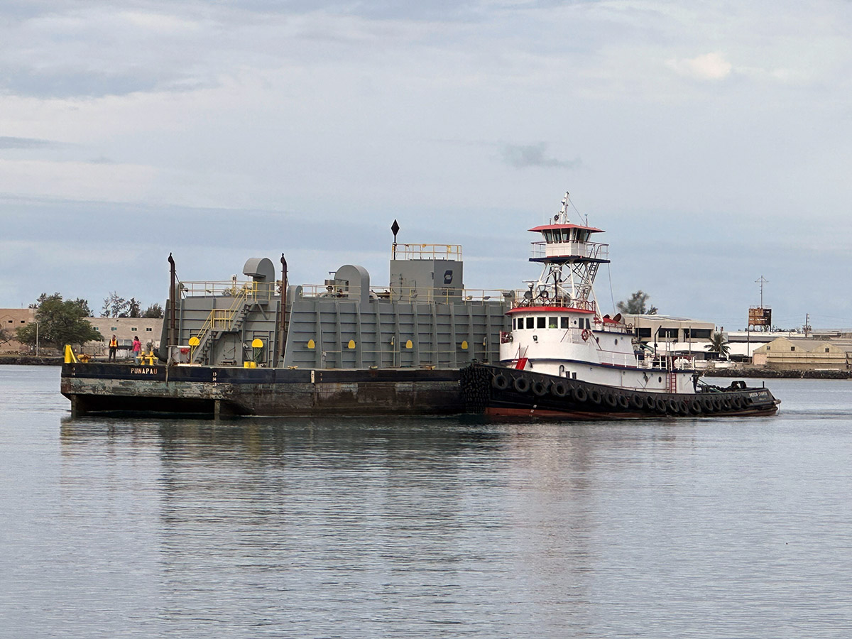 Champion-towing-Punapau-AMC-ocean-cargo-towing-service